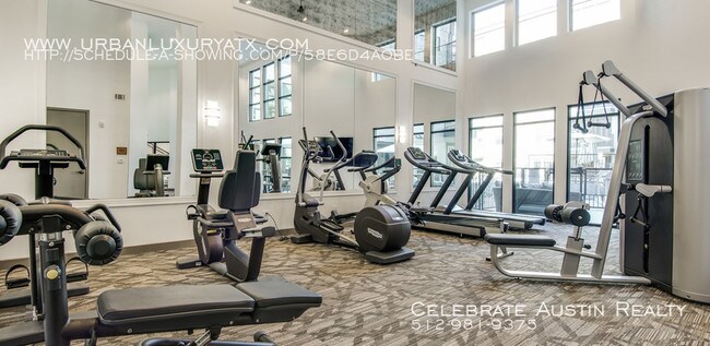 Foto del edificio - West Koenig Flats