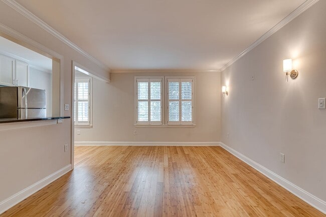Building Photo - 610 Bashford Ln