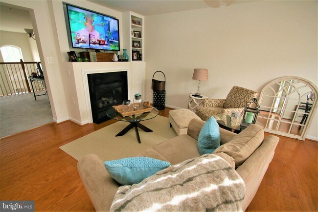 Building Photo - 15414 Rosemont Manor Dr