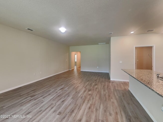 Foto del edificio - 8712 Kaye Ln