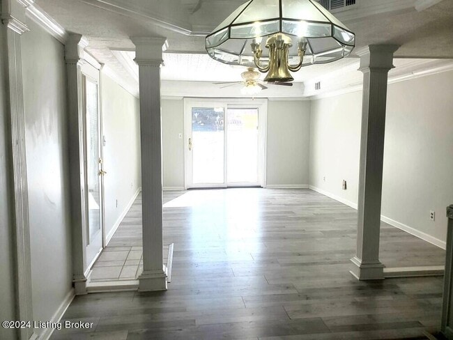 Building Photo - 8009 Montero Dr