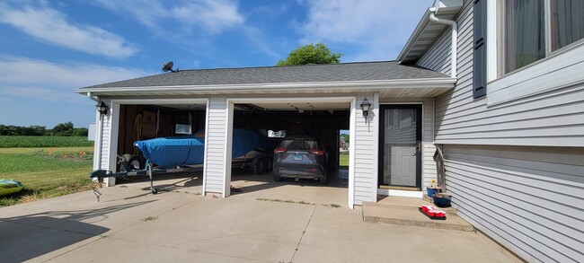 garage - 1512 Knox Road 900 N