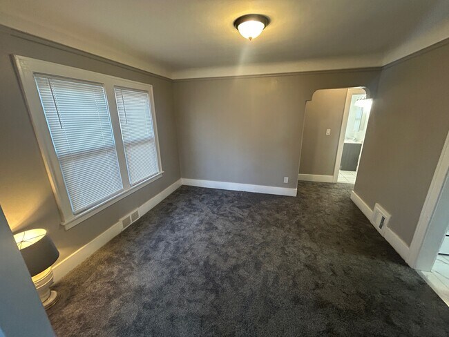 Foto del edificio - 14716 Archdale St