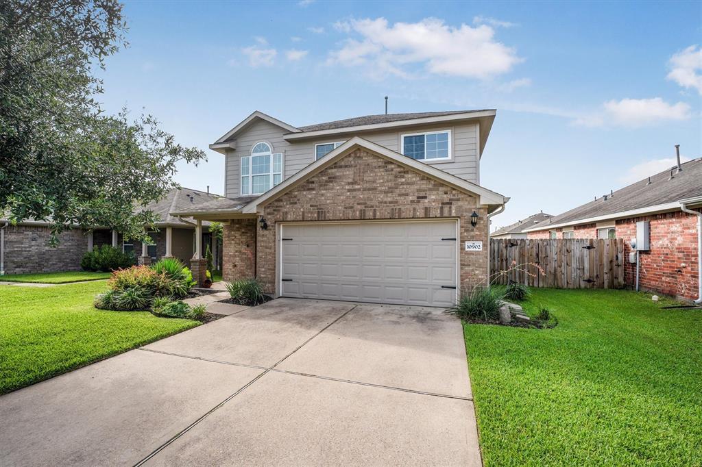 Foto principal - 10902 Barker View Dr