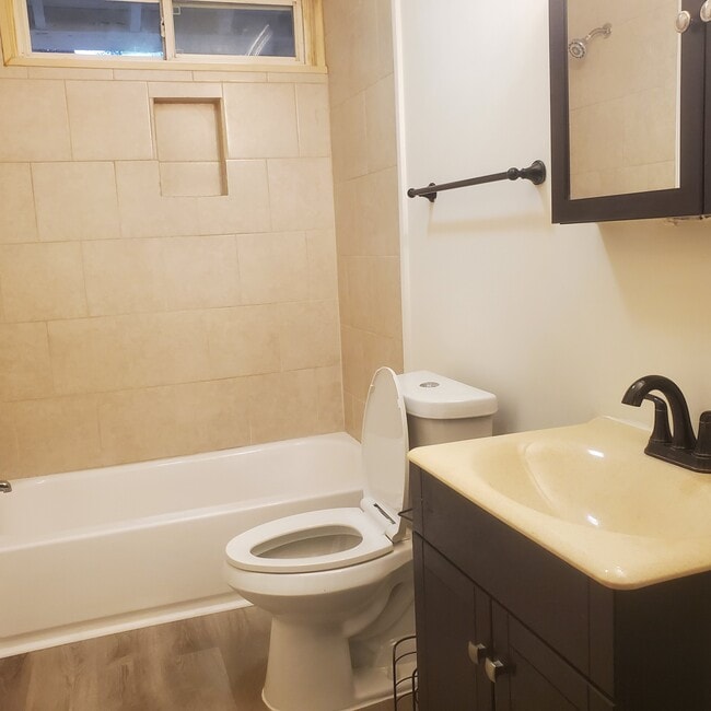 Foto del edificio - 3072 Lone Oak Ave SW