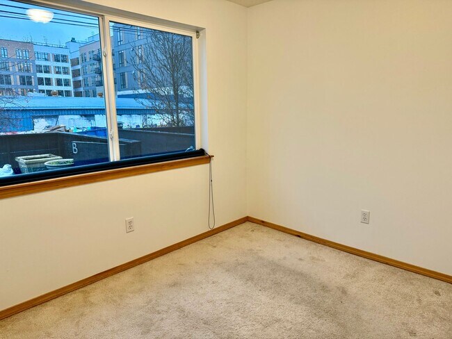 Foto del edificio - Welcome to this stunning 3-bedroom, 2.5-ba...