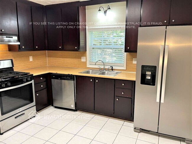 Foto del edificio - 3300 Chastain Crossing NW