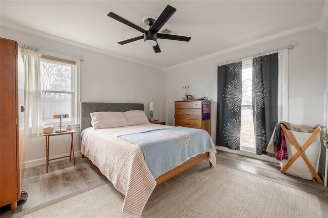 Foto del edificio - 2118 Fordham Ln