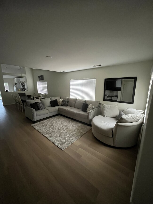 Living room - 10976 Remington St