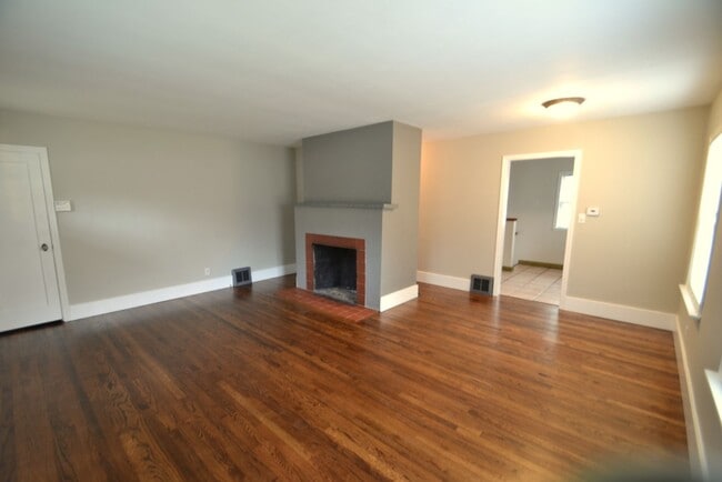 Photo - 3bd/2ba Seattle Home