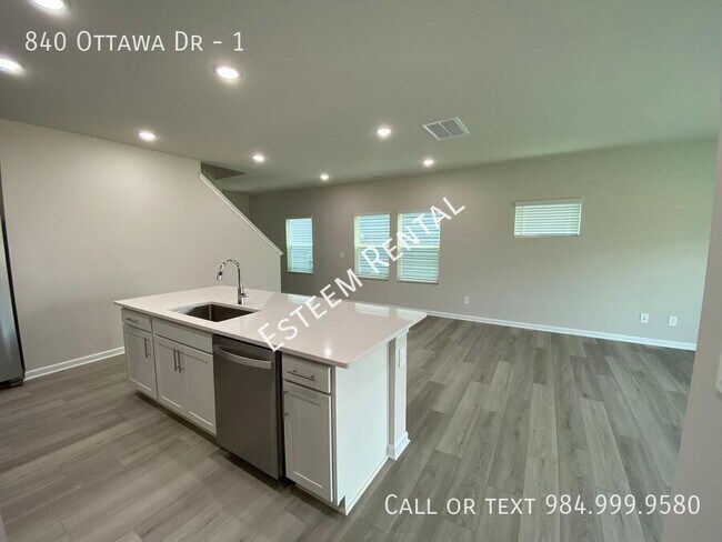 Foto del edificio - 840 Ottawa Dr