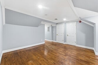 Building Photo - 168 New York Ave