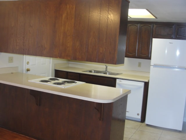 Kitchen - 121 E 14th Pl
