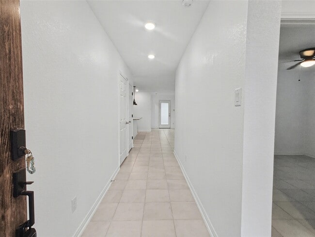 Building Photo - 1310 Cardinal Trail