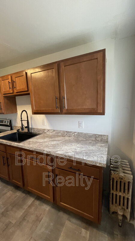 Foto del edificio - 7442 Irvine St