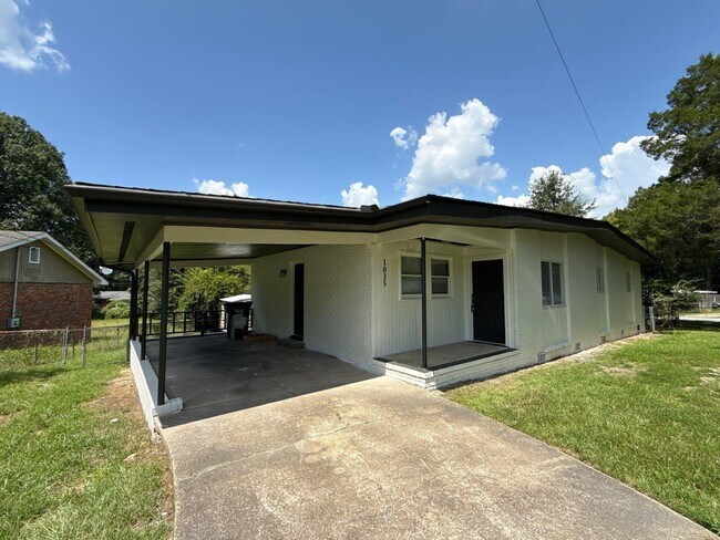 Foto del edificio - 1035 Kirkland Dr