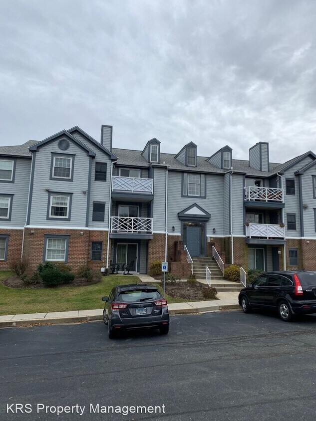 Primary Photo - 2 br, 1 bath House - 207 Oak Leaf Circle U...