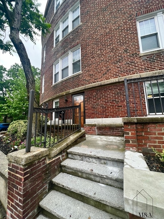 Primary Photo - 576 Washington St