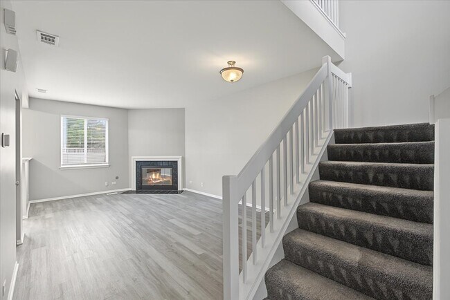 Foto del edificio - 1108 Grand Lake Ct