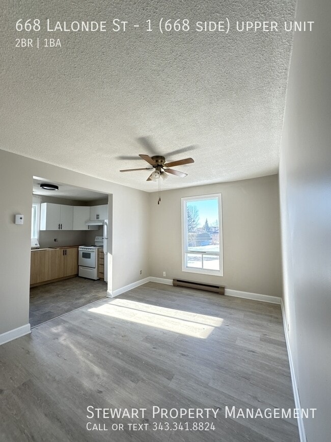 Building Photo - 668 Lalonde St