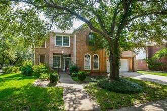Building Photo - 1803 Red Bud Ln