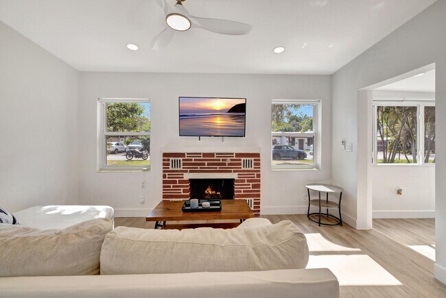 Foto del edificio - 1721 SW 13th St
