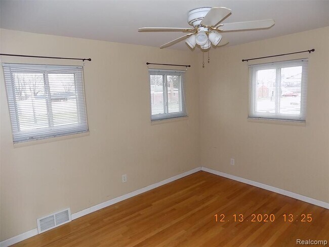 Foto del edificio - 32671 Greenbriar Ave
