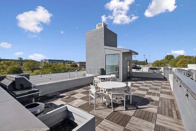 Foto del edificio - 806 Olympic St