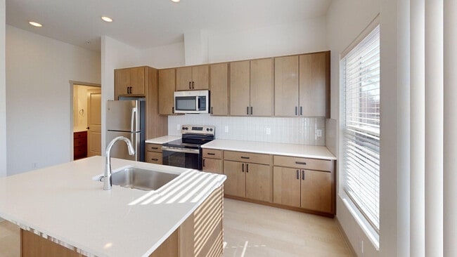 Building Photo - Terra Station