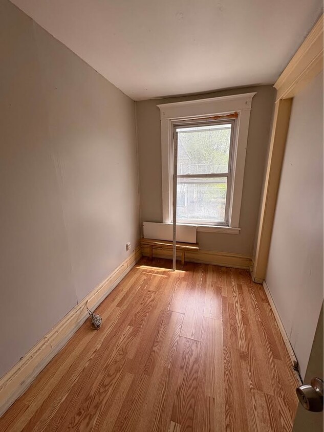 Primary Photo - 207 Dunseith St