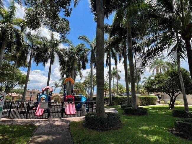 Foto del edificio - 5096 NW 113th Pl