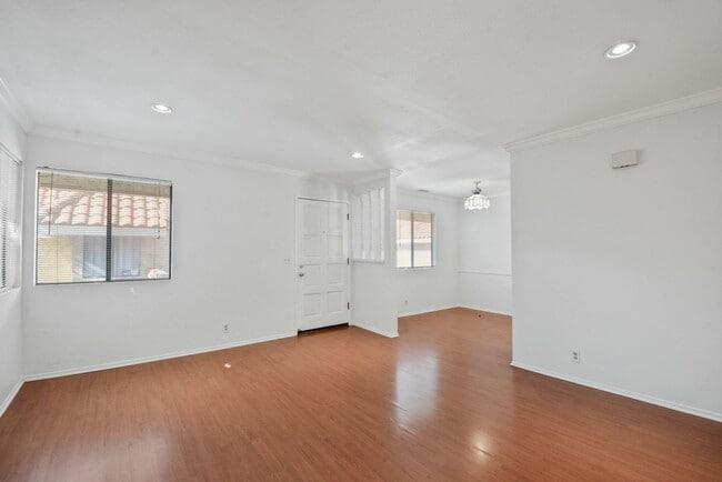 Foto del edificio - Available now! 2 bedroom/2 bath condo located in the Tanglewood Villas of Pomona!