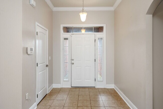 Building Photo - Crestview: 4 Bedrooms in Liberty Oaks