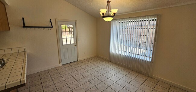 Building Photo - 301 S Lupin Ln