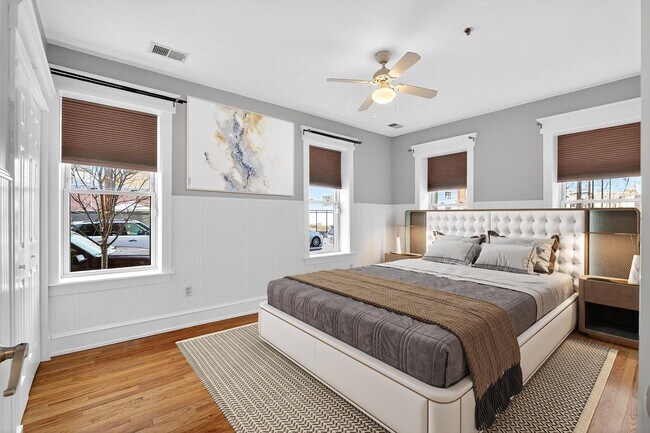 Foto del edificio - 608 Bramhall Ave