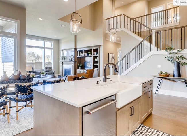 Building Photo - 27775 SW Larkspur Ter