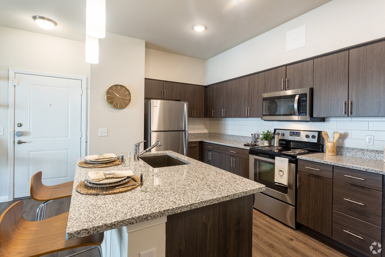 Eastridge Apartments in Del Valle, TX