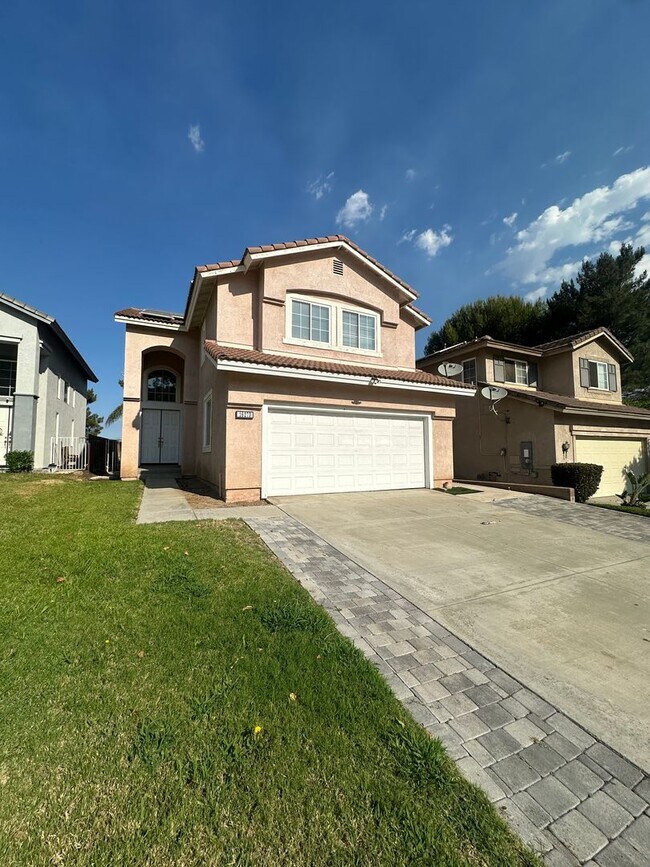 Foto del edificio - Beautiful 3bedroom 3bath w/ a Pool