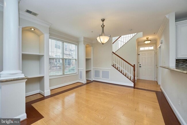 Foto del edificio - 43865 Hickory Corner Terrace