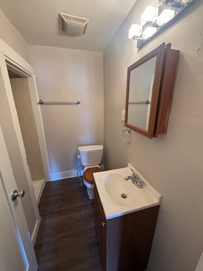 Foto del edificio - 619 3rd St