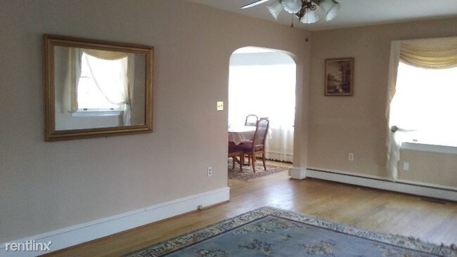 Foto del edificio - 6348 Northumberland Hwy