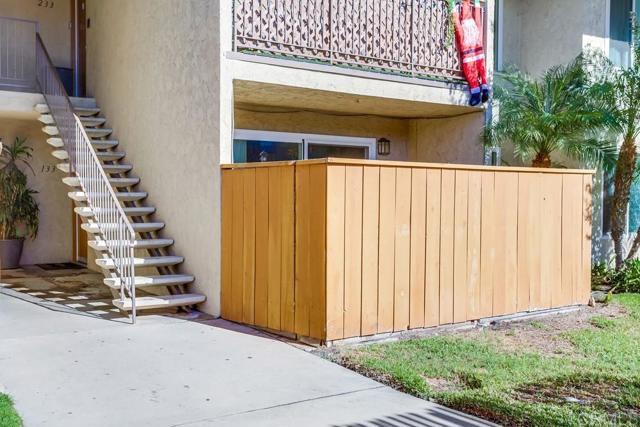 Foto del edificio - 589 N Johnson Ave