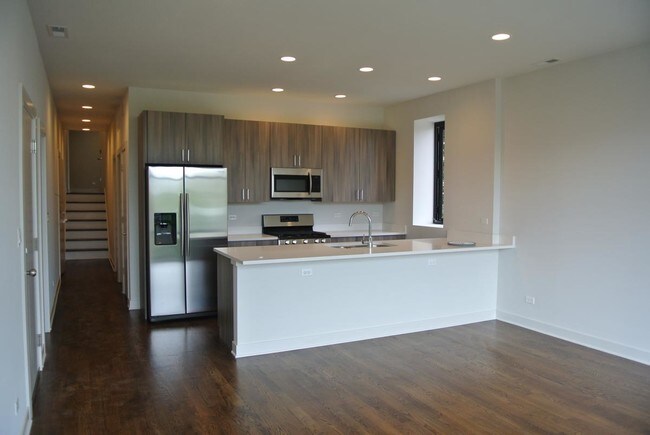 Foto del edificio - 832 W Erie St