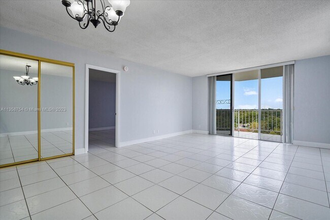 Foto del edificio - 16740 NE 9th Ave