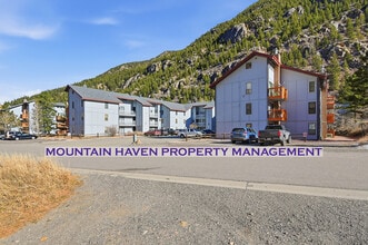 Building Photo - 1901 Clear Creek Dr