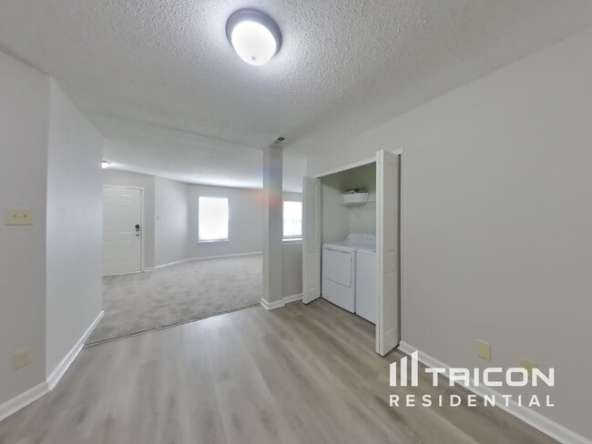Foto del edificio - 2840 Redland Ln