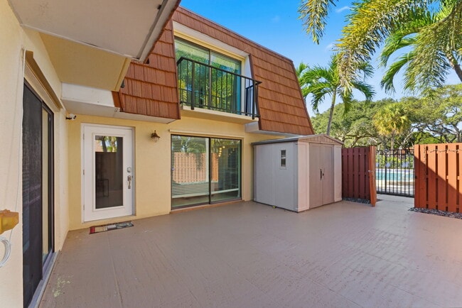 Photo - 1525 Augusta Cir Townhome