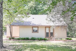 Building Photo - 6009 Falstaff Dr