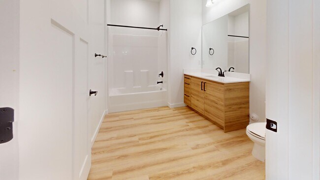 Foto del edificio - 1135 W 250 S