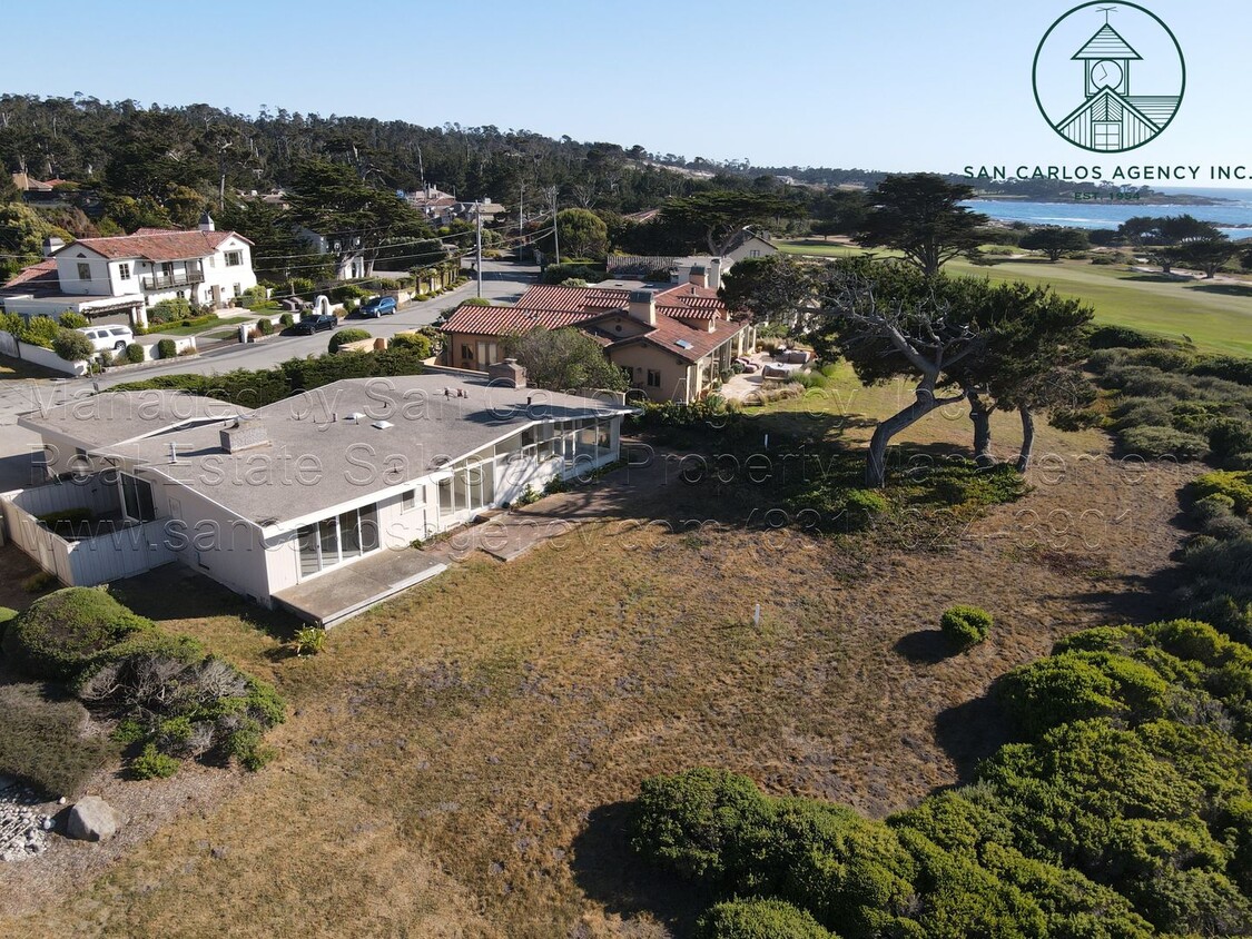Primary Photo - Three Bed Pebble Beach Home on MPCC Shore ...